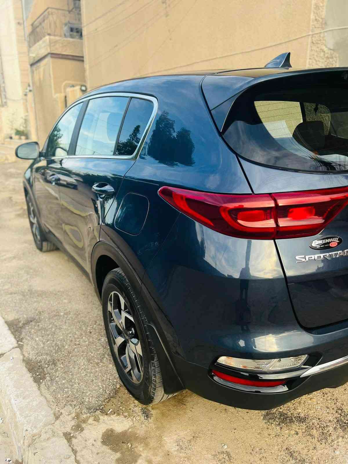 السلام عليكم سبورتج2021
نص مواصفات
شاشه كبيره ابل كار بلي
حساسات360
امريكي حادث جاملغ صبغ وباب بارد فقط من امريكا 
رقم بغداد
  وماشيه 60الف
محرك مامفتوح بلاد وجاهزه من كلشي محرك ٢٤٠٠ gdi السعر148$ ومجاله كلش بسيط صور الحادث بالمنشور والسونار هم 
مكان السياره بغداد
***********
