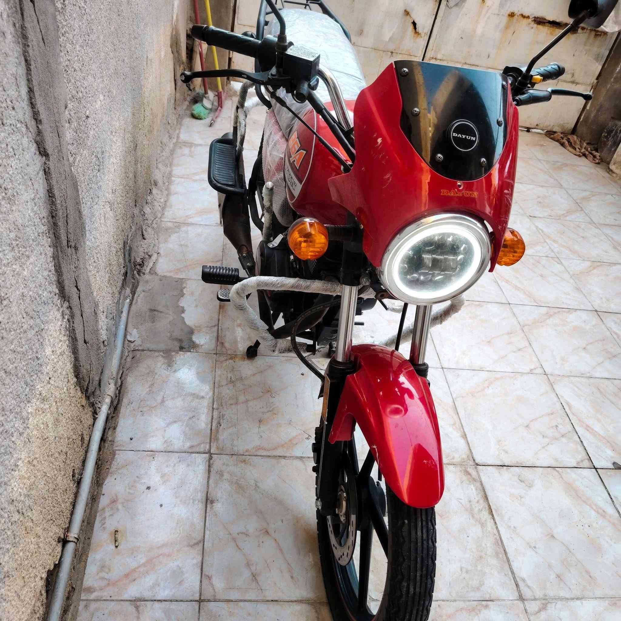 يا الله السلام عليكم لبيع
دايون موديل 25 طالع 26
مكينه 200cc كتابه حمره 
الخمس نجوم لخمس ريش 
دشبول إلكتروني  ماشيه 
3000وكسورر السعر 1600وبيه مجال 
بابل  شارع 80 «»«»  ***********
***********
