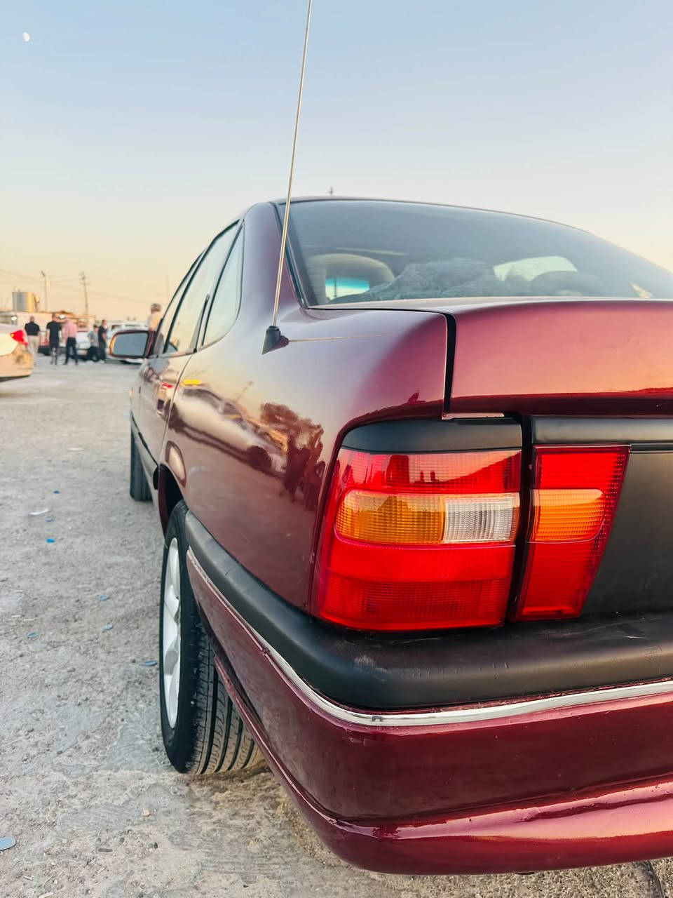 اوبل فكتره موديل 1991 محرك 18 كير محرك بلشرط صبغ عام جماليه مكفوله من ضربه  وخياس كفاله عامه سنويه جديد 
مكاني كركوك سعر 39 بيها مجال 
تصل تدلل ***********
