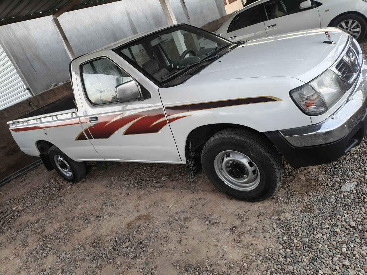 نيسان2002مصبوغه احزام كير ومحرك واكسل مكفولات تخم تايرات جديد تبريد شغال رقم بغداد بسمنه السعر/78
***********
