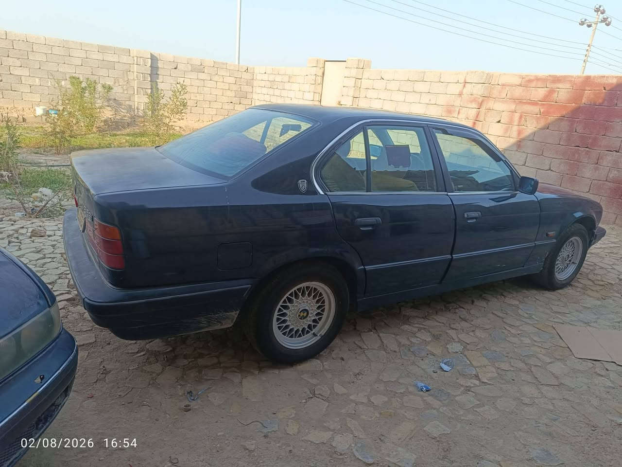 بي ام 525  موديل ٩٢  بأسمي تريد تحويل تريد وكالة جاهزة ونظيفة حدادية تخم تاير جديد تبريد شغال باتري جديد كير جديد  اي نقص مابيهة فقط خيط تبخير بالمحرك السعر ٥٥ وبيهة مجال . مكاني ذي قار  ناحية المنار ( الحمّار ) 
للاستفسار مراسلتي او الاتصال ***********
