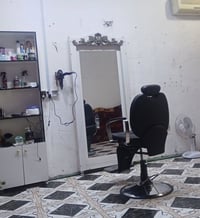 البصره الهارثة • مستعمل • كرسي ميز مرايه