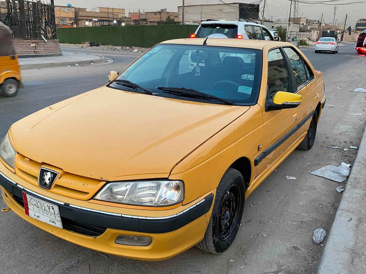 بيجو بارس موديل ١٥ سياره خير من الله تدفئه تبريد مكينه خير من الله الصدر نضافه ٥٠ ٪؜السياره بيها ضربه باب الي خلف السايق فقط لا مبدل ولا معجون على البارد السعر ٤٥ رقم الموبايل ***********مكاني بغداد البياع
