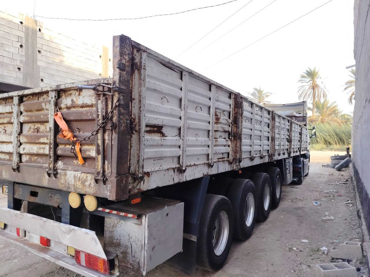 البيع سكانيه تك 2005مكفوله محرك420 انجكسن 4 خطوط كير اوتماتيك رتايدر مكفوله تخم تاير جديد عربانه غسان 2016سبرنك مكفوله كفاله عامه ***********
