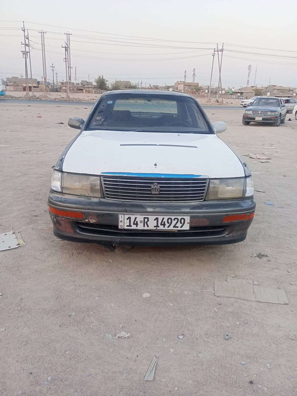 السلام عليكم سياره بطه كفاله عامه من العيب الشرعي رقم بصره انجليزي تحويل مباشر مكينه كير جدد سياره جاهزه عاوزها بس رشه الصبغ كفاله من الضربه والقص والنقل جثه ولصوليات والتحويل والغرامات السياره مال جناي سعر 38 وبيها مجال للشراي مكان السياره البصره ***********
