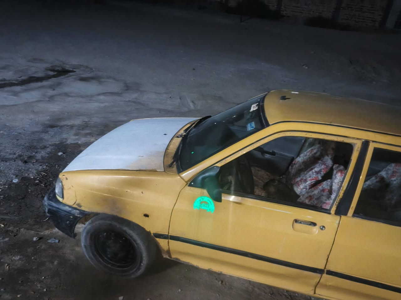 السلام عليكم 
سايبا موديل 2009 جاهزه كبل للشارع تخم تاير حداديه كير مكينه كله مكفول سياره رقمها بغداد مصفره هيئه وغرامه المالك مالتها يريد تحويل 
السعر (مليون ونص) 
مكاني بابل ***********
