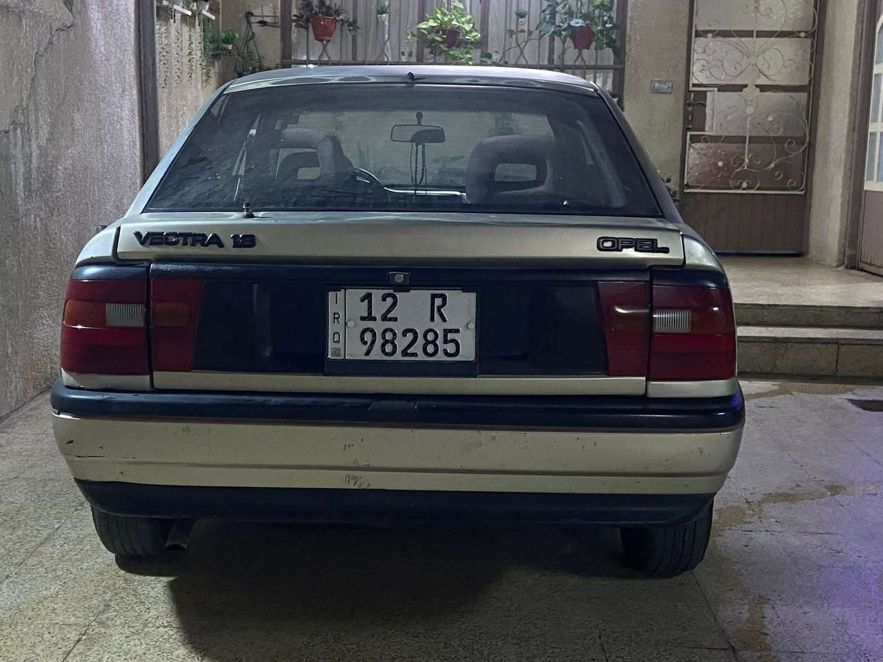 سلام عليكم فكترا للبيع موديل1991محرك18كير عادي رقم انكليزي شرط التحويل كابون ماستر السعر32وبيها مجال بسيط للاستفسار الاتصال على الارقام***********و***********
