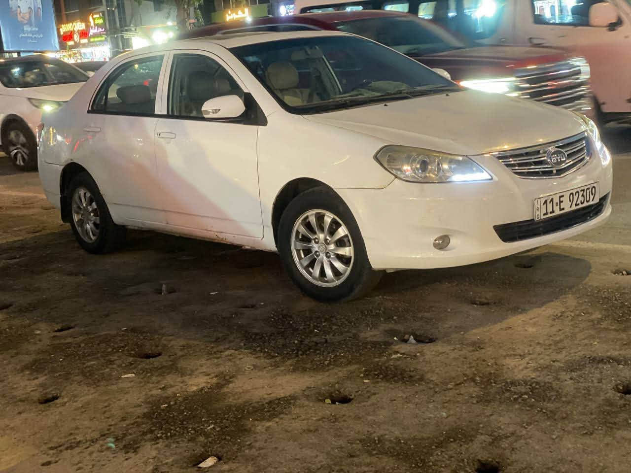جي ثري مديل ١٣ سياره جاهزه من كلشي.  كير عادي مكفول. محرك مكفول. صدر  تبريد. كهرباءيات على وظع الشركه. سياره. جاهزه. بيه. فقط. جوه قبق لبانزين  طخه تكتك 
مصلحه  مكاني بغداد.  
سياره باسمي سعره٥٢
***********
