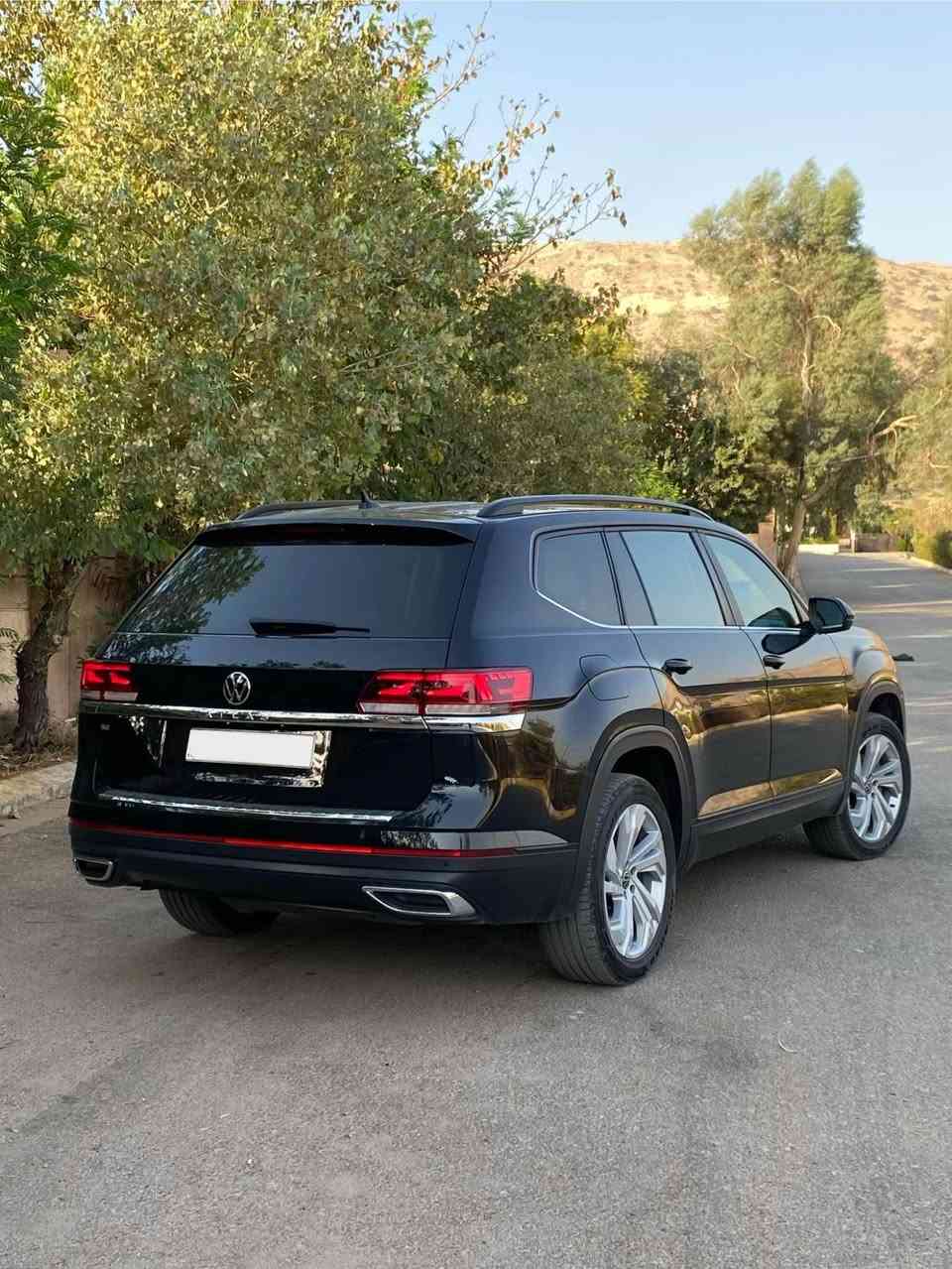 مواسەفات :-    
پانۆراما ، گێچ ئەلیکترۆنی ، شاشە گەورە سیستەمی  car play،  ڕاداری پێشەوە و ڕاداری دواوە ، بەسمە و شەغال ، سێ ریز کوشن و ناو کرێمی و سندوق شەفت  و  light adaptive ، زۆر مواسەفاتی تر، سەیارەکە بێ کێشەیە و بە ناوی خۆمە تەنها ٢ پارچەی بۆیاغە لەگەڵ کەمێک بۆنیتەکەی ، سەیارەکە هەموو شتێکی بێ کێشەیە  ماوەی ڕۆشتنی سەیارەکە تەنها ( ٥٢ ) هەزار میل  ڕۆشتووە  نرخی (٢١٥) وەرەقە و کەمێک مەجال .

 بۆ پەیوەندی کردن :-  
ژ.مۆبایل :- *********** أربيل, العراق
