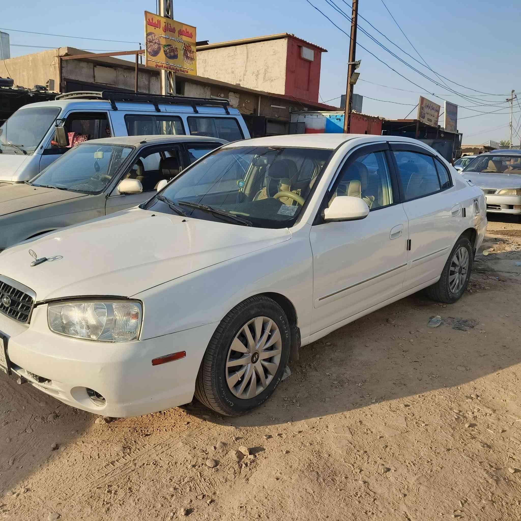 الانترة موديل 2001  رقم بغداد وارد امريكي سنوية لل 27شهر 8  گير اوتو گير ومحرك مكفولات تبريد ثلج تخم تاير سيارة كاملة مكملة كهربائيات كلها شغالة سيارة ضررها جاملغ الخلفي طخة بسيطة بدون دواخل معدلة عالبارد سيارة نضيفة مال جناي مكملها على ايدي والسيارة بسمي تحويل مباشر  سعرها 65 وبيها مجال  وتفاصيل اكثر على هذا الرقم ***********   مكان السيارة بعقوبة
