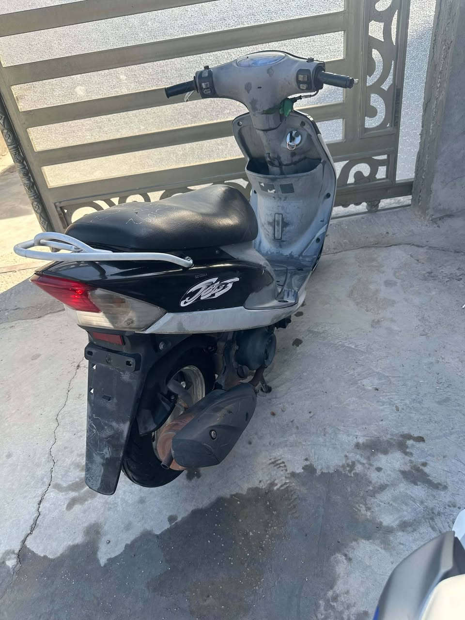 سلام عليكم دراجه ماكس للبيع دراجه جاهزه ع اخر حبايه سلف كهربائيات كلشي شغال ودراجه كفاله صارله 5اشهر من طالعه شلعه معدل كله ع بلاد أشاير يمنه يسره بك لايت شرط  سعره 875. الاستفسار ***********
