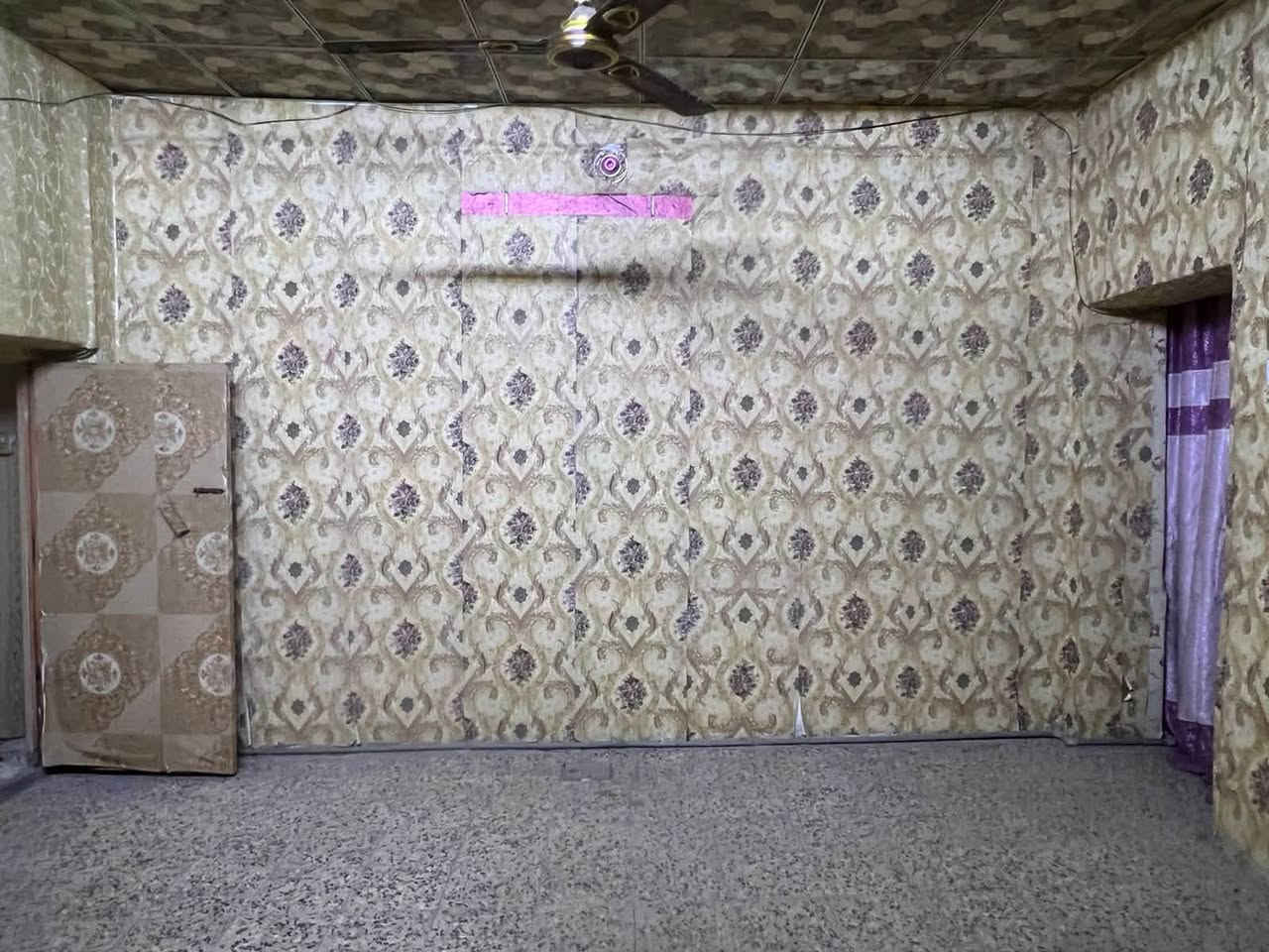 دار البيع خلف مستشفى الزهراوي ثاني فرع طابق و نص نظيف صالح للسكن مساحة 168 السعر 180 
***********
