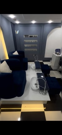 سعر جدا مناسب سبا كامل للبيع للي يحب يتواصل على الواتساب 07717885566  ...