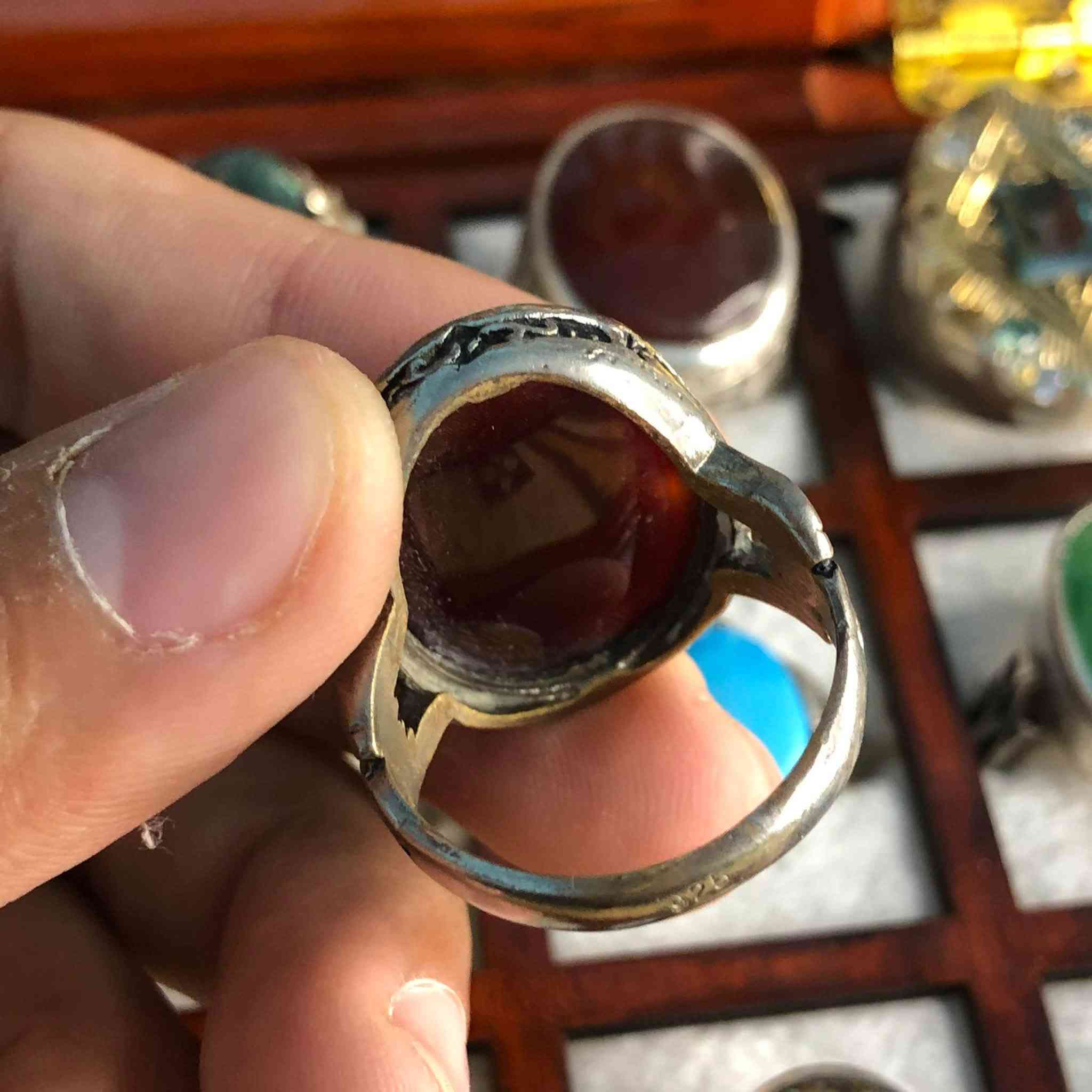 خاتم • عقيق يماني • فضة ٩٢٥
