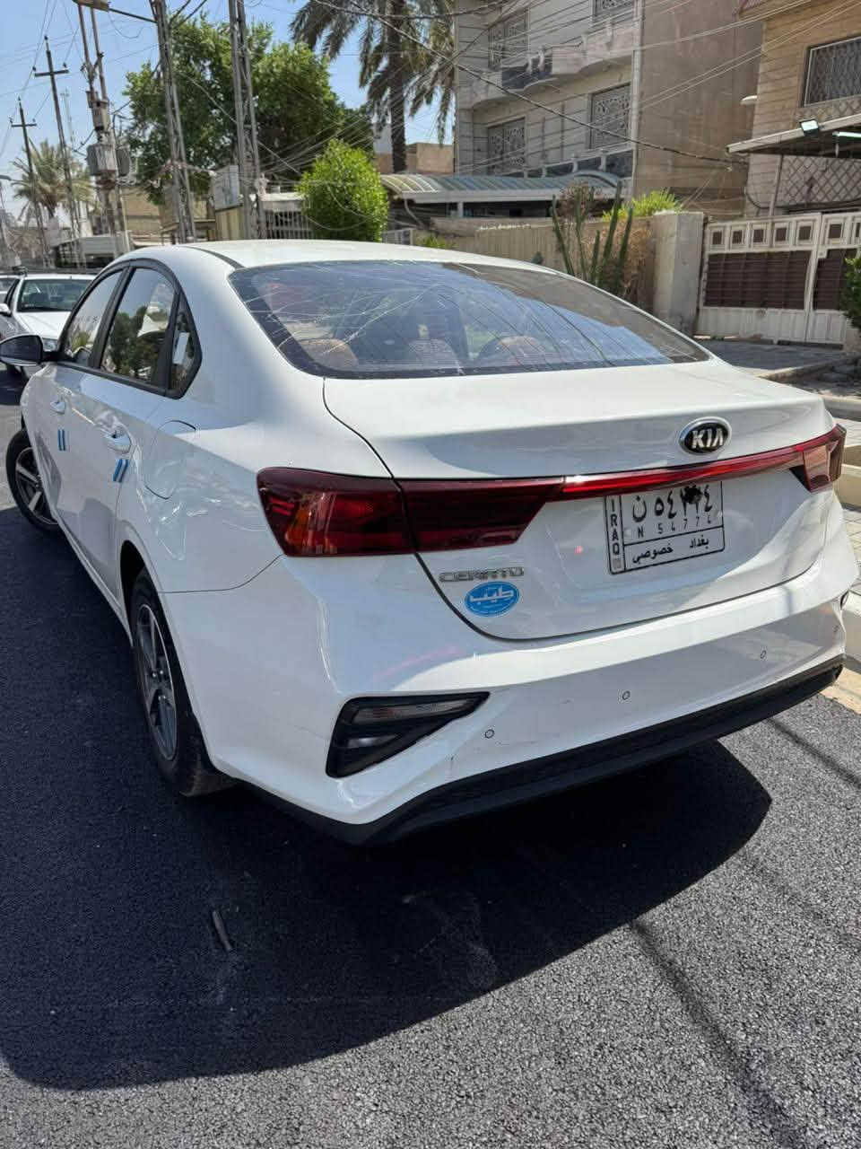 كيا سيراتو خليجي موديل 2020 ماشية 105 الف
سيارة بس دوسة بيها شبر صبغ باقي ملاحظات بسيطة  مكان سيارة بغداد المنصور *********** رقم صاحب السياره سعر السياره ١٤٧ 
مكلف بالنشر
