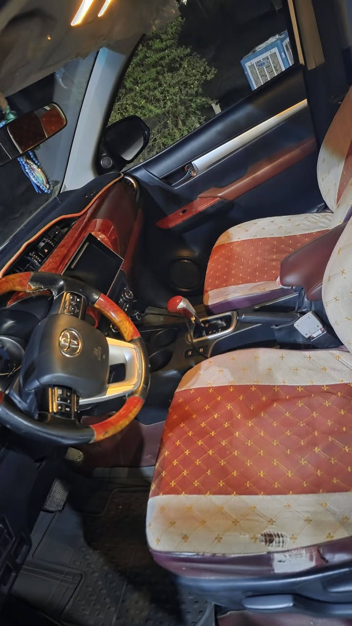 🔥 للبيع هايلوكس موديل 2020 🔥
🚘 سيارة نظيفة جداً وبحالة ممتازة
📍 رقم واسط
🛡️ مكفولة كفالة عامة
❄️ بارد بالجاملغ
📸 كل الملاحظات موضحة بالصور

💰 السعر 260 ورقة
🤝 بيه مجال بسيط للجاد فقط

⭐ سيارة تستاهل المعاينة، والحكم للزبون بعد الفحص.

📞 للاستفسار:
***********
