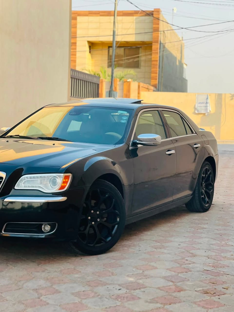كرايسلر اوباما 300 C
2013 خليجي وكالة  / بلاتينيوم فول نهائي
رقم اربيل الجديد مميز ( هزة وسنويه جديده ) مداور ثاني يوم 

كفالة  بدون صبغ وتبديل فقط بارد بسيط مكانين 

المواصفات: 
حجم المحرك 3600 / V6 
رادار امامي + جانبي + خلفي 
ذاكره خزن ميموري 
بانوراما 
كشنات  جلد بيجي  + تدفئة وتبريد 
كلاص حار بارد 
حساس امامي وخلفي 
ترحيب لايت امامي 
سكليتر والبريد تحريك كهرباء 
ستيرن تدفئة وكهرباء 
اشاير بالمري 
صاج دشبول 
شاشه كبيره 
كامرة خلفيه 
ويل كب حجم 20 
وباقي المواصفات المعروفه ..

جاهزة من كير ومحرك وحداديه وتخم تاير على اخر حبايه 

السعر 168 وبيها مجال  البيع نقد فقط بدون مراوس 

مكاني النجف 
***********

