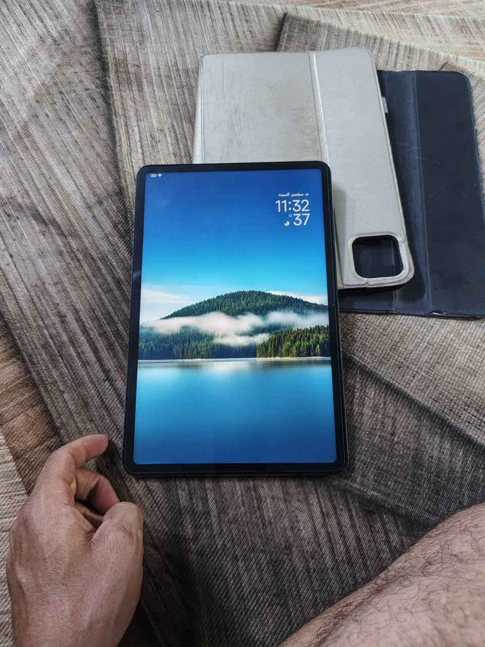 شاومي باد 6 ذاكره 256 ملحقات كامله السعر 350 و بي مجال العنوان بغداد العبيدي للتواصل واتساب ***********
