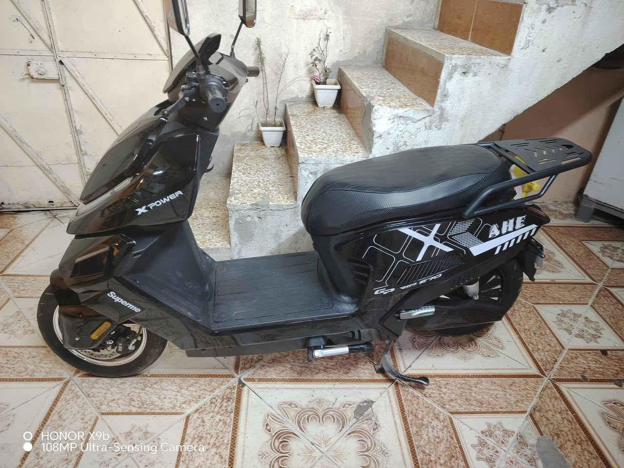 @للبيع دراجة شحن جديده 
السعر(٩٠٠الف) رقم الهاتف 
***********
