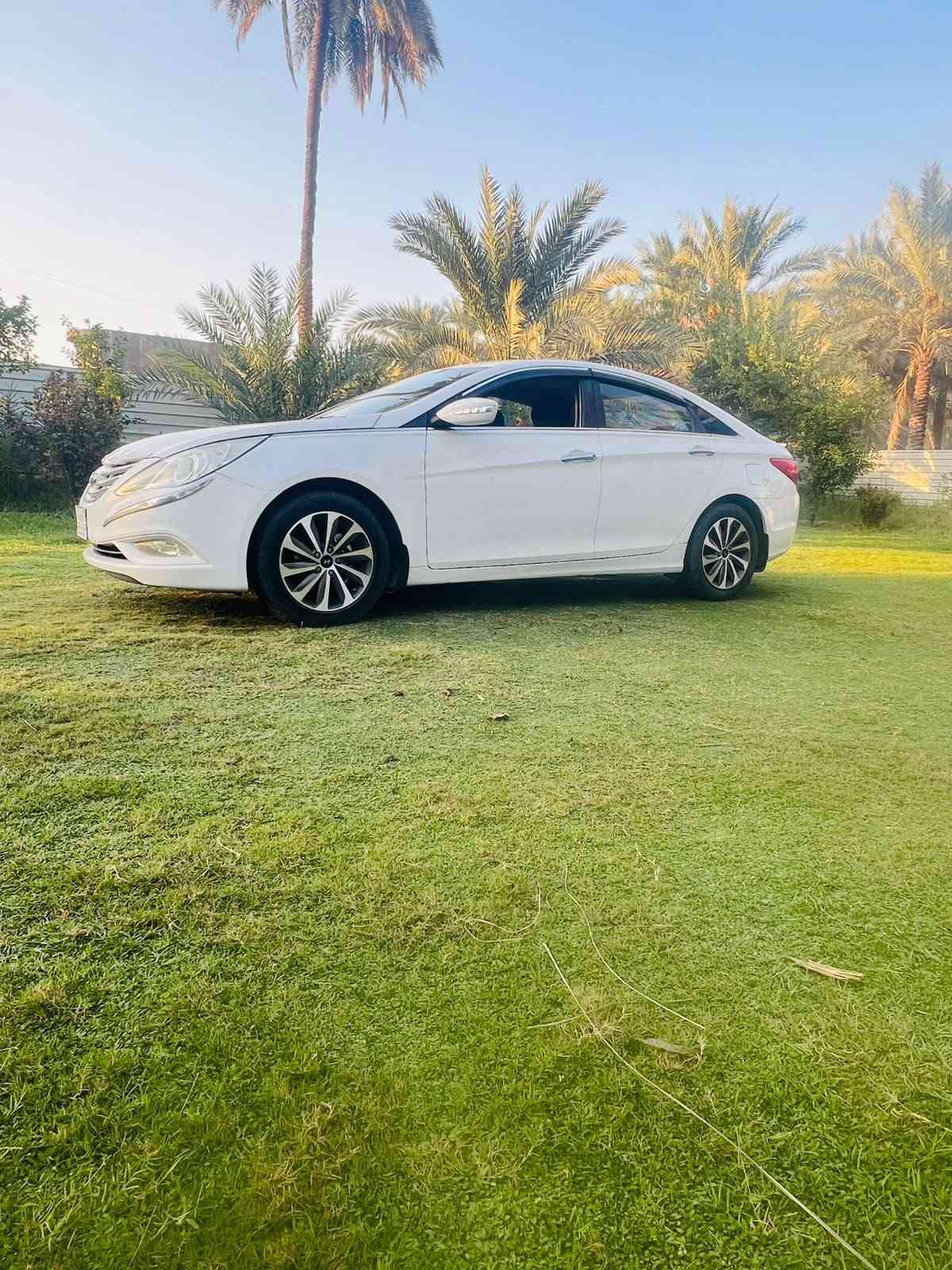 سلام عليكم سوناتا ٢٠١٣ خليجي ٢٤٠٠ شفتات تحكم كشن كهربائي بيهة بابين تبديل وكالة بدون صبغ انشخطن بالباب والقديمات عندي السيارة بدون ايرباك السونار موجود اليوم سويته سيارة جديدة مال بيت بسمي مكلف بالنشر هذة رقم صاحبهة ***********   السعر ١١٥ اوبيهة مجال
