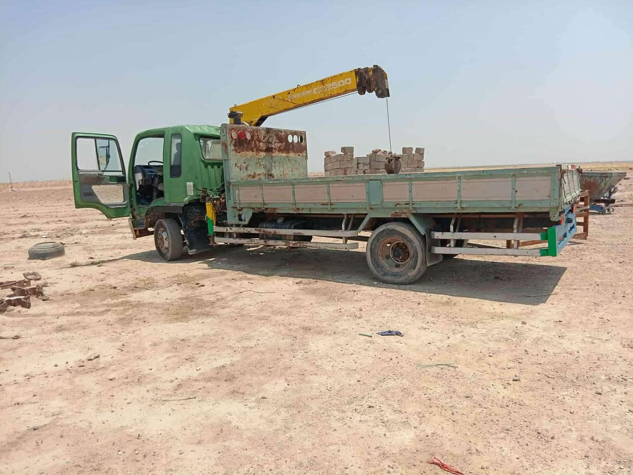واسط. كوت
السلام كرين للبيع موديل 90

ابيع كوم حديد كله شغال 
***********
السعر ٦٠ قفل
