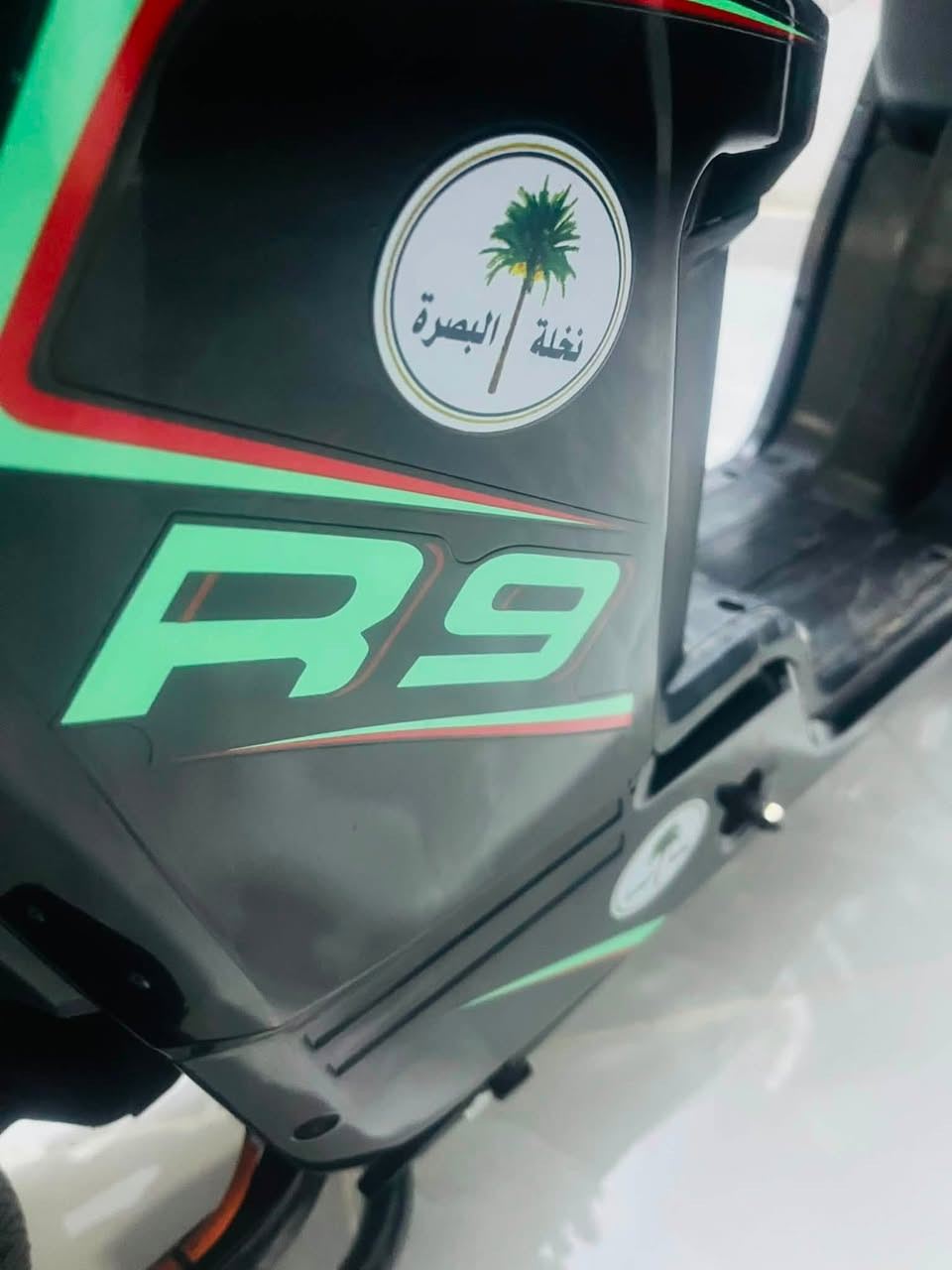 للبيع
دراجه شحن نوع R9 
شغال كامل تايرات جدد 
بطاريات جدد 
كفرات الشركه 
شغال كامل ما عايزو شي 
سعرو 450 وبي مجال 
البيع نقد فقط 
مكاني العلم 
***********
