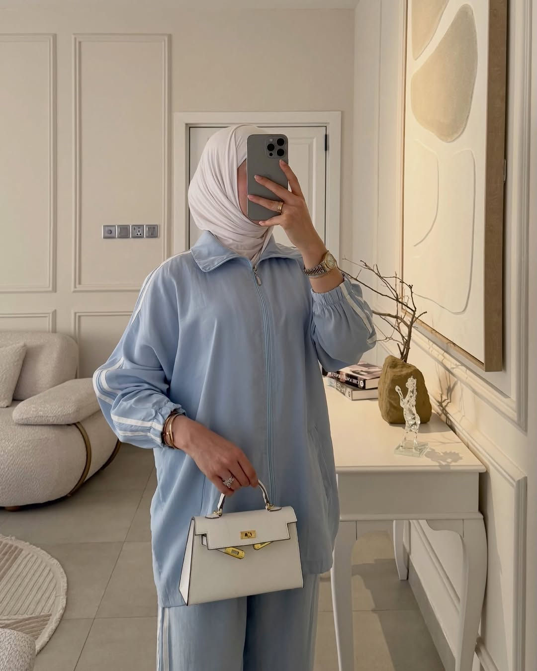 الكولكشن خريفي  غير ويانه ❤️‍🔥 

سوت دااابل ايطالي كوالتي عالي 

السعر : (25

القياس:  38 40 42 44 46 48

🔗توصيل البصره 5 💸المحافظات 8🔗

العنوان بصره بريههً شارع مستشفى النور مجمع رونزا 

#للحجز_او_الاستفسار_مراسلتنا_دايركت📩
واتساب ***********
#ازياء_رونزا #ازياء #اكسبلور #سوت

نص مكتوب في الصور:
- 25 ألف
