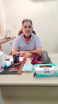 يوجد دكتور إبراهيم سعيد اختصاص جراحة عامة يم صيدلية نهاوند الحديثي   ه...