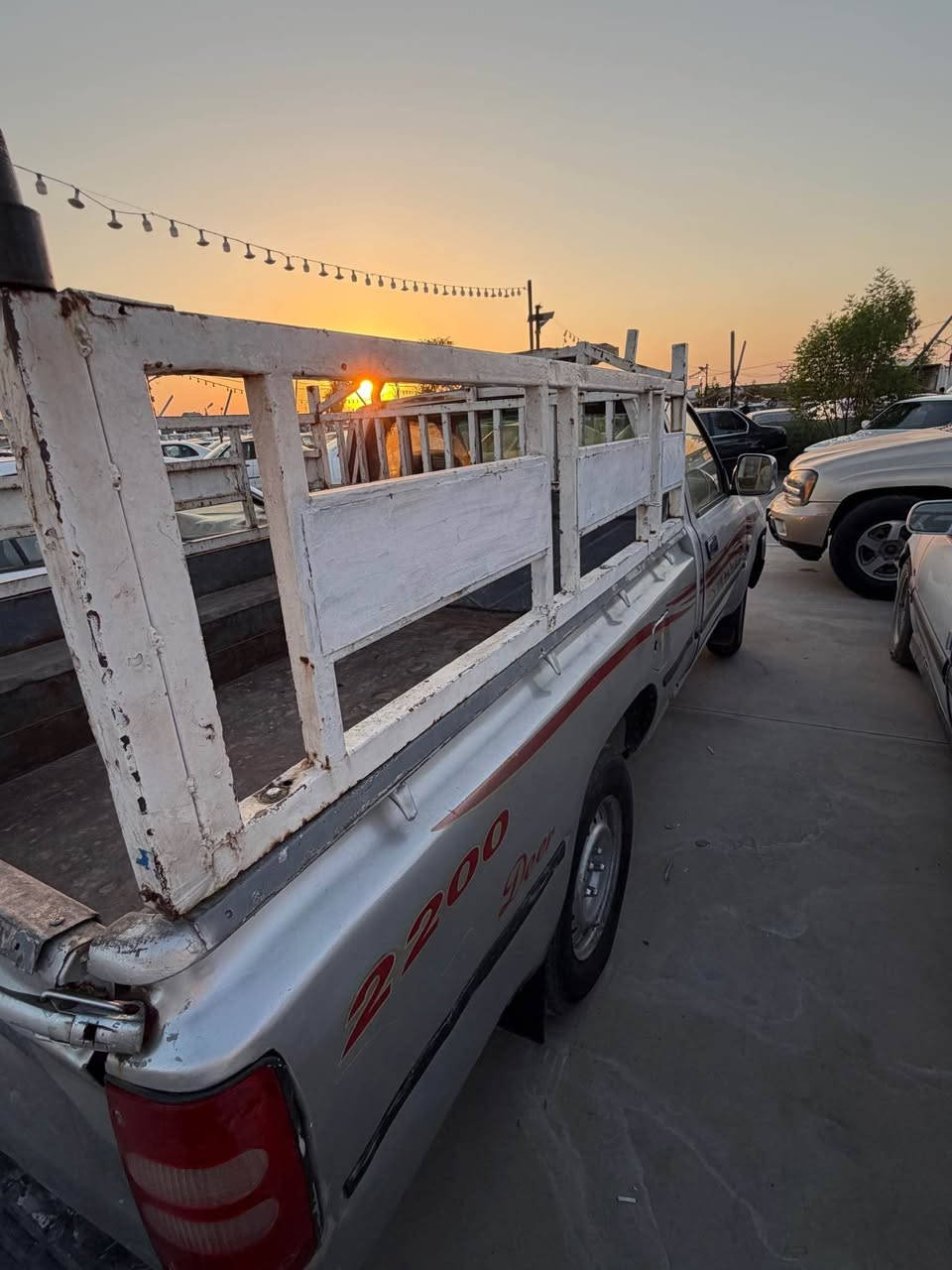 پیکاب دێر مودیل ٢٠٠٧ گێر و مەکینە و اکسل بە شەرت سیارەکە براوە وەرگەرای نییە لێدرای گەورەی نیە حەدادی و پێش و پشتی چرکەی تیا نیە ٤ تایی نوێ لە ژێرە رەقەم و سەنە وی و ژینگە و رێگاوبان نویە داوای ٤٩ گەلا و ماعامەلەیەکی برایانە دەکەم 
ناونیشان / هەولێر 
ژمارەی مۆبایل / ***********
نرخ / ٤٩ گەلا أربيل, العراق
