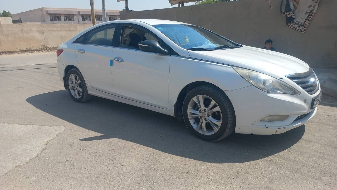 سوناتا خليجي ١١ رقم بصرة انكليزي محرك٢٠٠٠ كامرة اشاير مري حساسات خلفية حدادية جديدة كير محرك بلادي ماكنها الناصرية قضاء الفجر واتساب ***********
