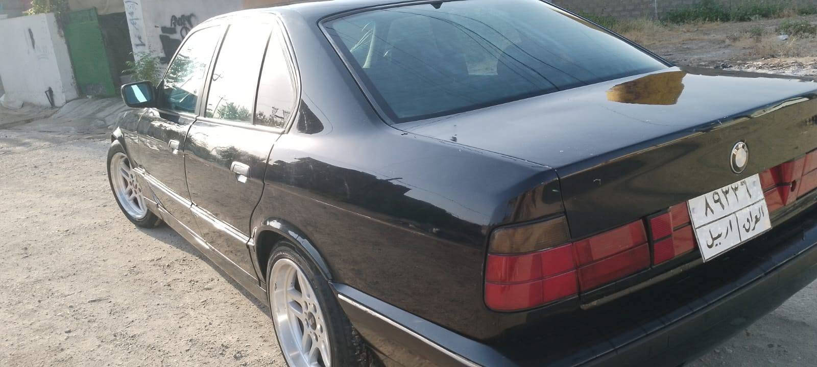 سلام عليكم 
للبيع او مراوس اخذ فرق 
بي ام 520 گير عادي 
رقم اربيل اب اسمي شرط تحويل وكاله 
السياره گير محرك اب شرط
السياره بدون نواقص 
السياره ضررها جاملغ السكن بدون دواخل 
السياره خير من الله 
سعره 47 وبي مجال 
مكاني كركوك 
*********** الحويقة, كركوك
