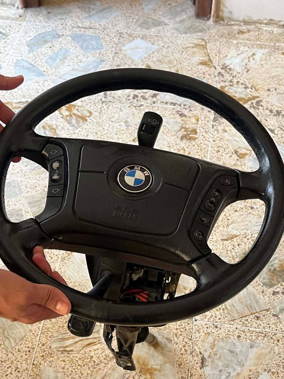 سلام عليكم
عندي دركه ستيرن وعقول اثنين مال محرك وكير ومسجل 

للبيع
مال تفصيخ

مكاني الموصل 

***********
