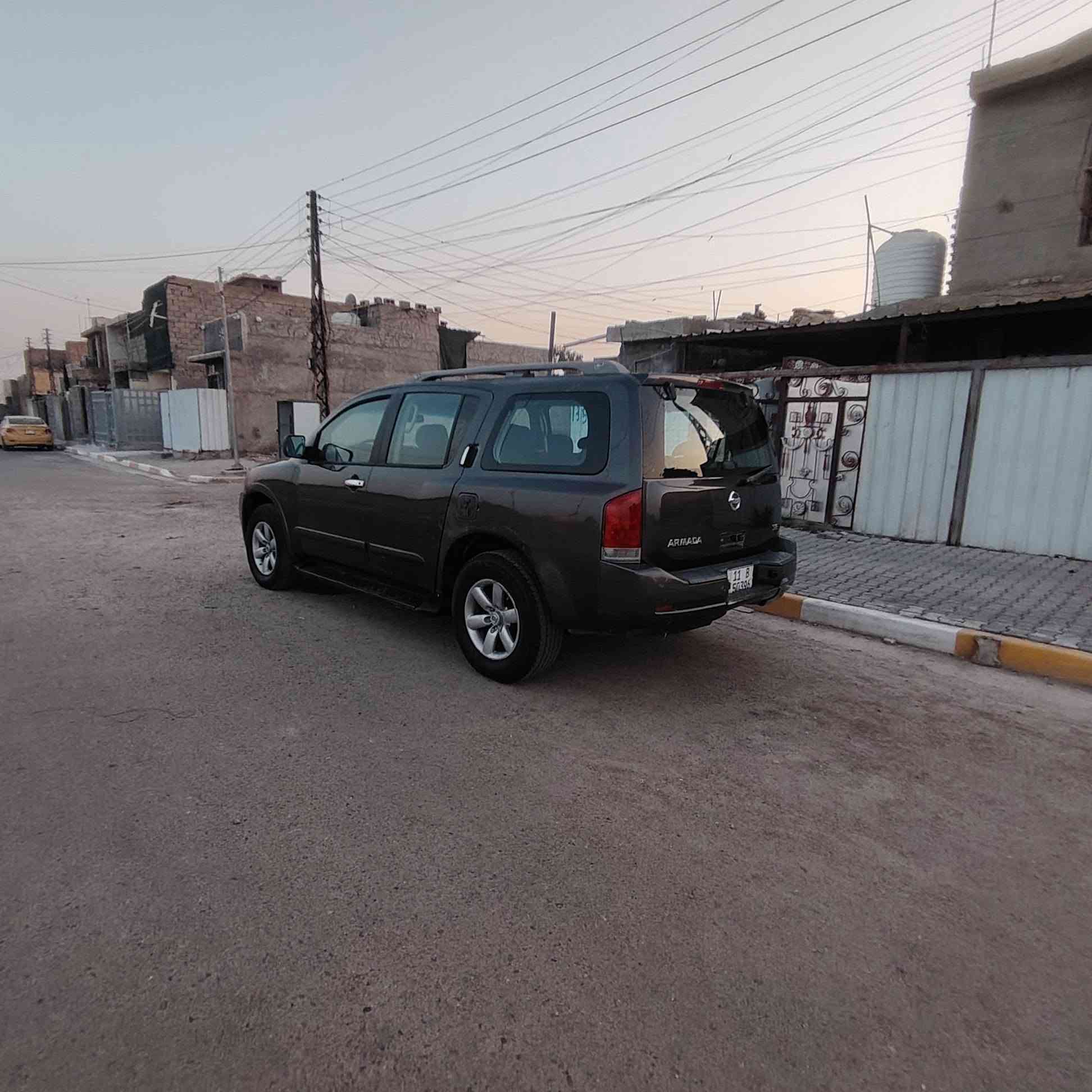سلام عليكم للبيع ارماده مديل ٨ صبغ حزام الجمالية بدون حادث جاهزه كير مكينه مكفولات صدر خلفي امامي جديد تخم تاير جديد شرط العزم تشلع تبليط مكينه ٥٧٠٠ تبريد شغال للبيع او مراوس حسب القناعه السعر ٧٨ العنوان بغداد الحسينيه سنويه نافذه الحد 29 هزه ٢٧ رقم ***********
