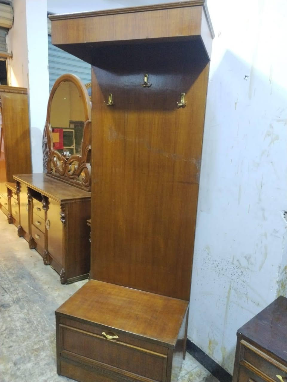 غرفة ٦ باب • صاج • مستعمل