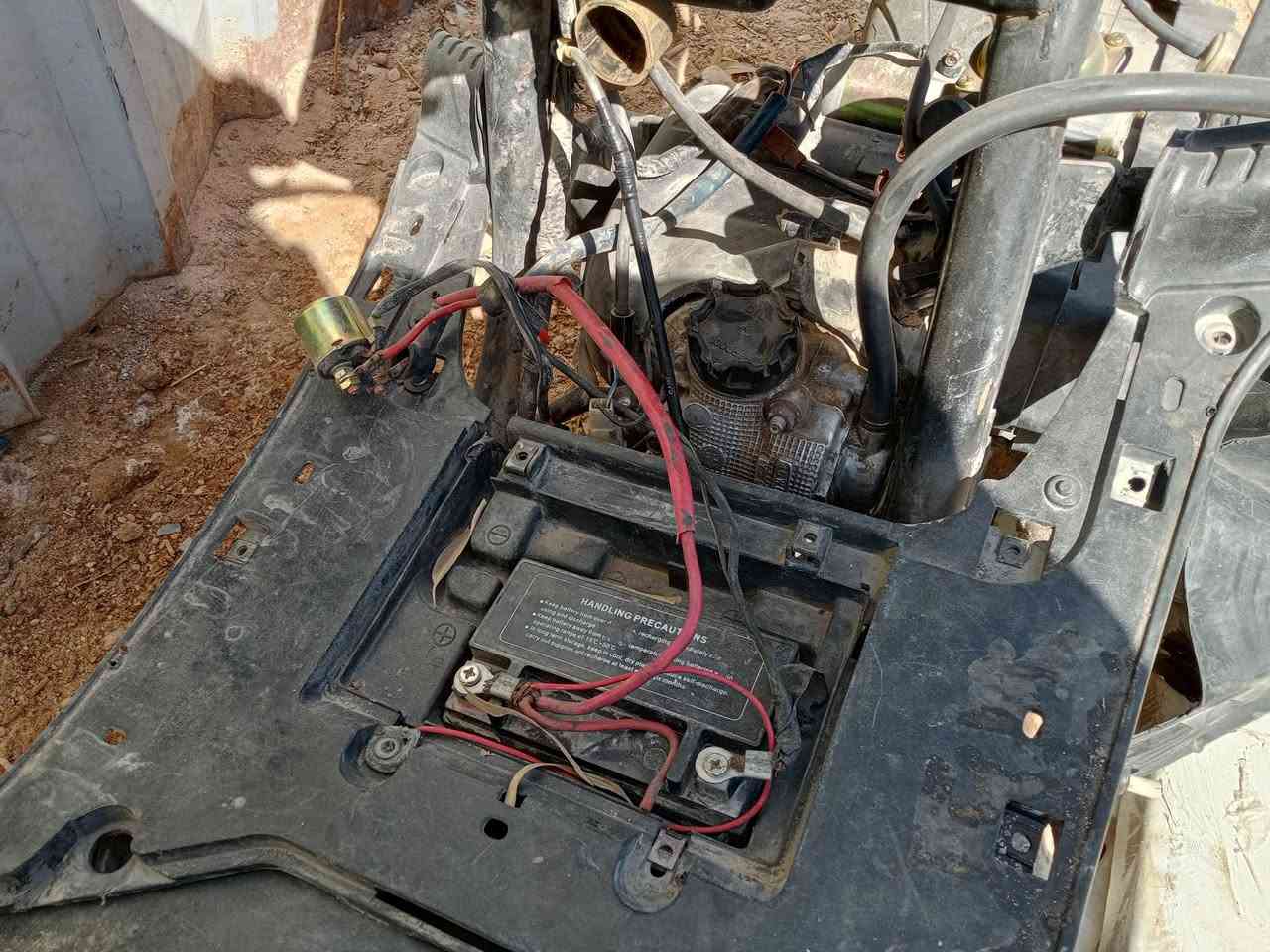 فراشه للبيع مكينه مامفتوحه قيم الي يرضه بي الله وهذا رقمي ***********
