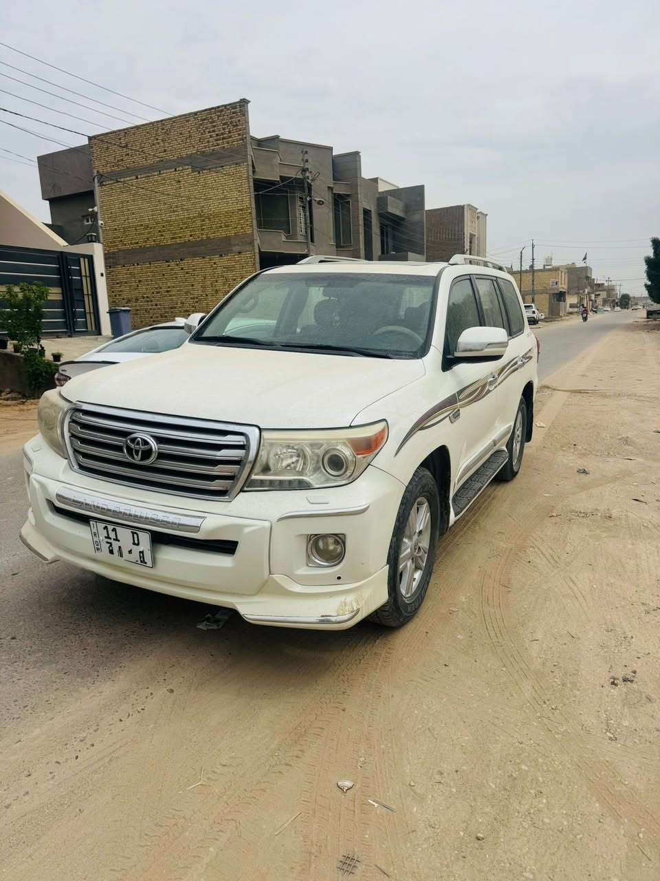لاندكروزر • ٢٠١٠ • رقم بغداد