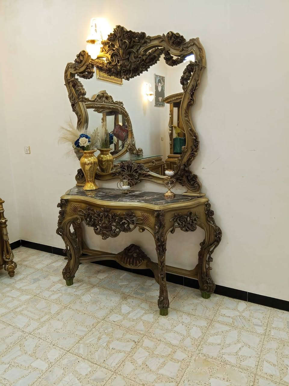 مدخل زان مصري نضيف جدا
السعر ارسل خاص او تصال العنوان بغداد  ***********
