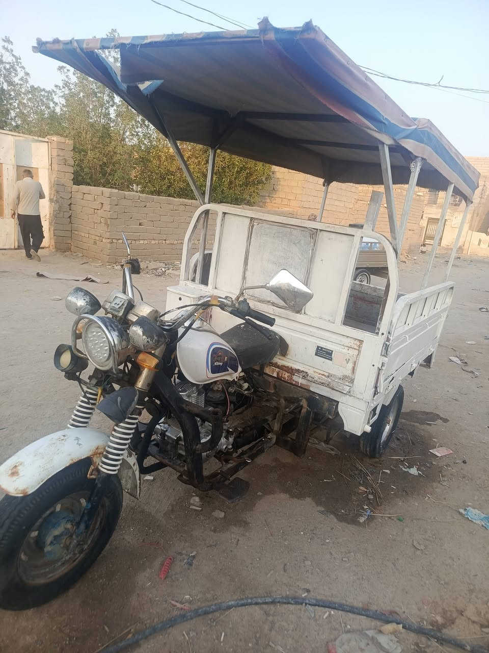 ستوته للبيع موديل2017 سعرها1400 شراي يتصل وبيها مجال***********
