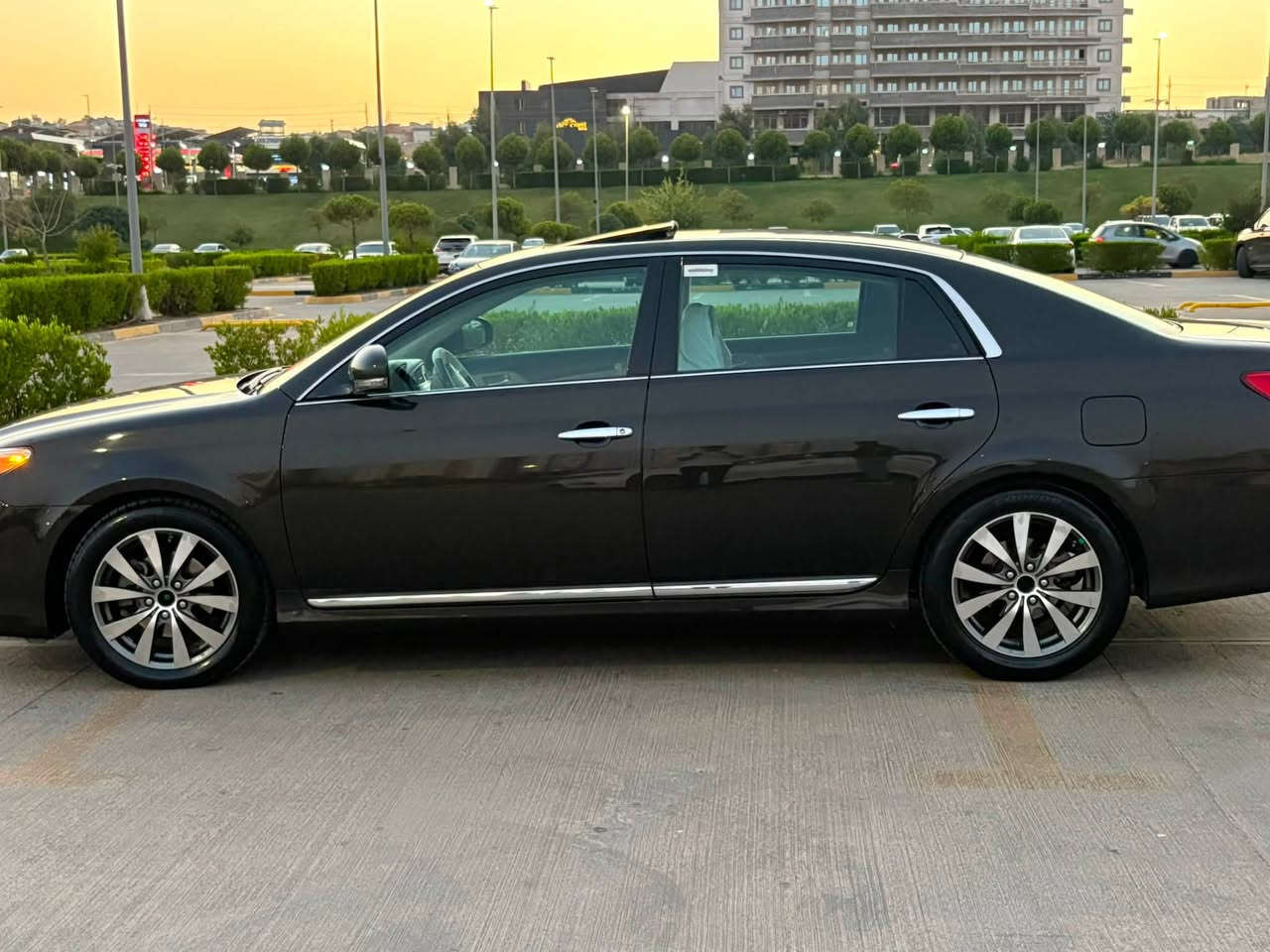 toyota avalaon 2011
ئه‌ڤه‌لۆن لۆك 
دوبه‌ی ساخ بێ ده‌عم بێ بۆیاخی عێراق و دوبه‌ی 
ته‌نها 4 پارچه‌ی به‌س په‌مپی ئه‌مریكایه‌ به‌شه‌رتی ئه‌وه‌ی نوكه‌ چه‌كوشی پێوه‌ بوو 500$ ببڕه‌ 
لۆك له‌ ناو پاكه‌ت   زۆر زۆر تازه‌یه‌ 
***********
كۆدی بۆ كراوه‌ باركۆدی وه‌رگرتووه‌ به‌ شه‌رت 
شوێن : سلێمانی
