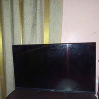 شاشة ٣٢ • HD • اندرويد ١٤