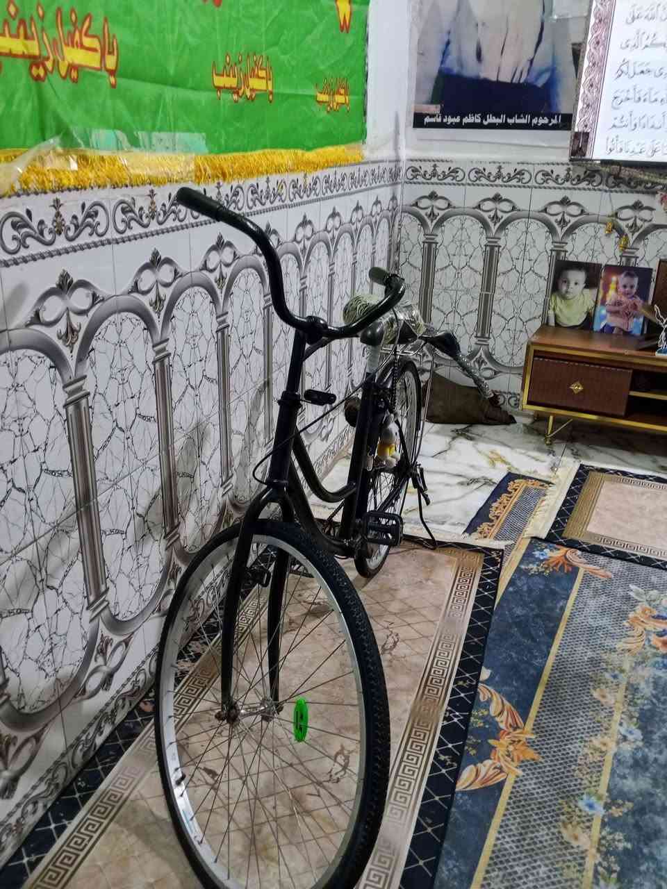 سلام عليكم بايسكل سياحي حجم 26للبيع بايسكل نضيف كلشي ما بي بس السرج تعبان شوي السعر 60وبي مجال البايسكل شوفت عينك كلشي ما مكاني البصره كرمه علي هاذ رقمي *********** واتساب فقط
