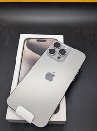 آيفون ١٥ برو ماكس • ٢٥٦ • قفل