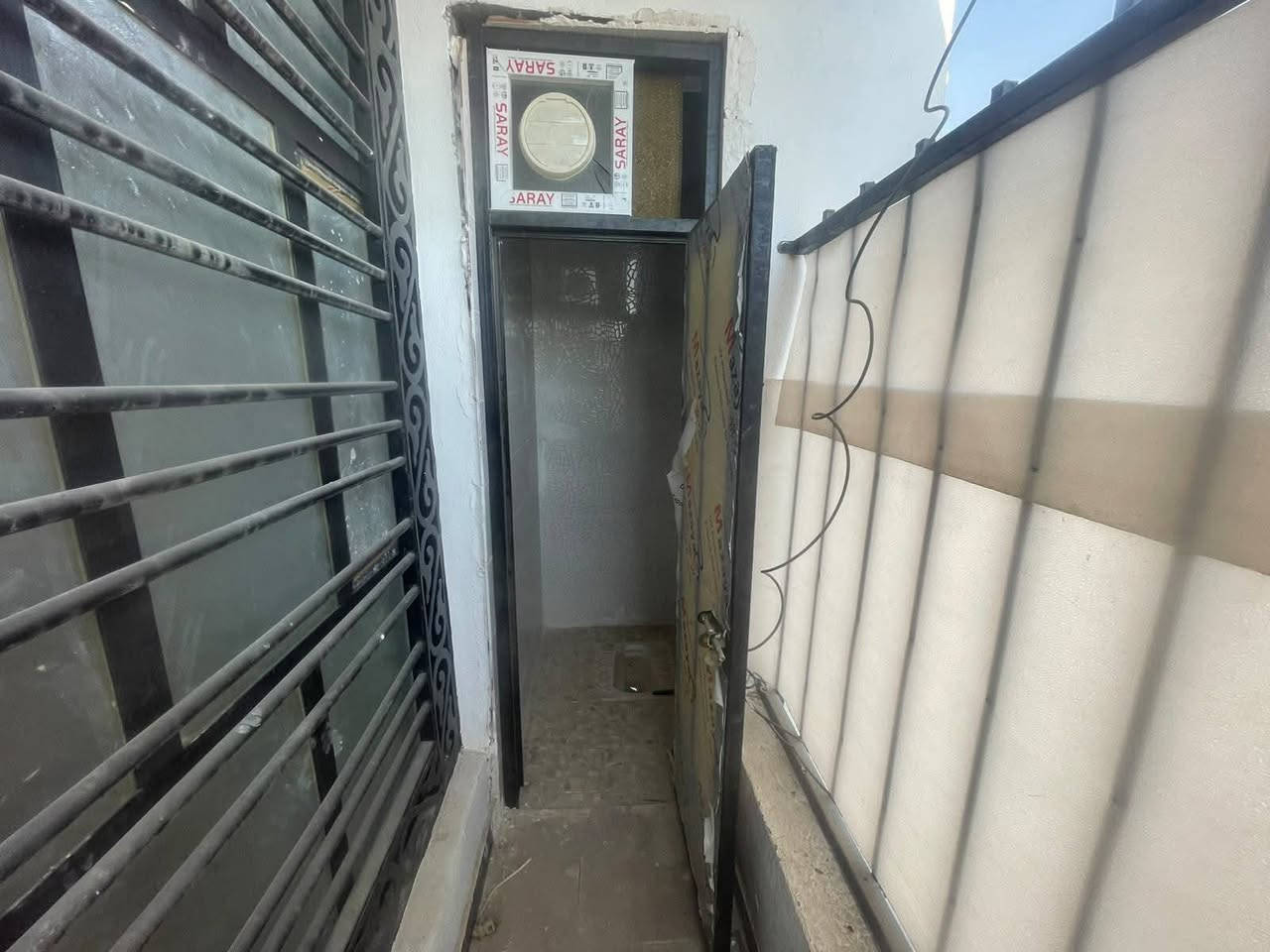 🏠 شقة للإيجار – بستان عزيز

📍 الموقع: بستان عزيز، قريب على شارع الإسكان – خلف الجملونات

✨ شقة جديدة ولم تُسكن سابقاً، أنت أول ساكن بيها
📐 المساحة: 100 متر
🔹 جاهزة وكاملة الخدمات

⭕ المطلوب: عائلة صغيرة
⭕ الأفضلية للموظفين

📞 للاستفسار:
***********
