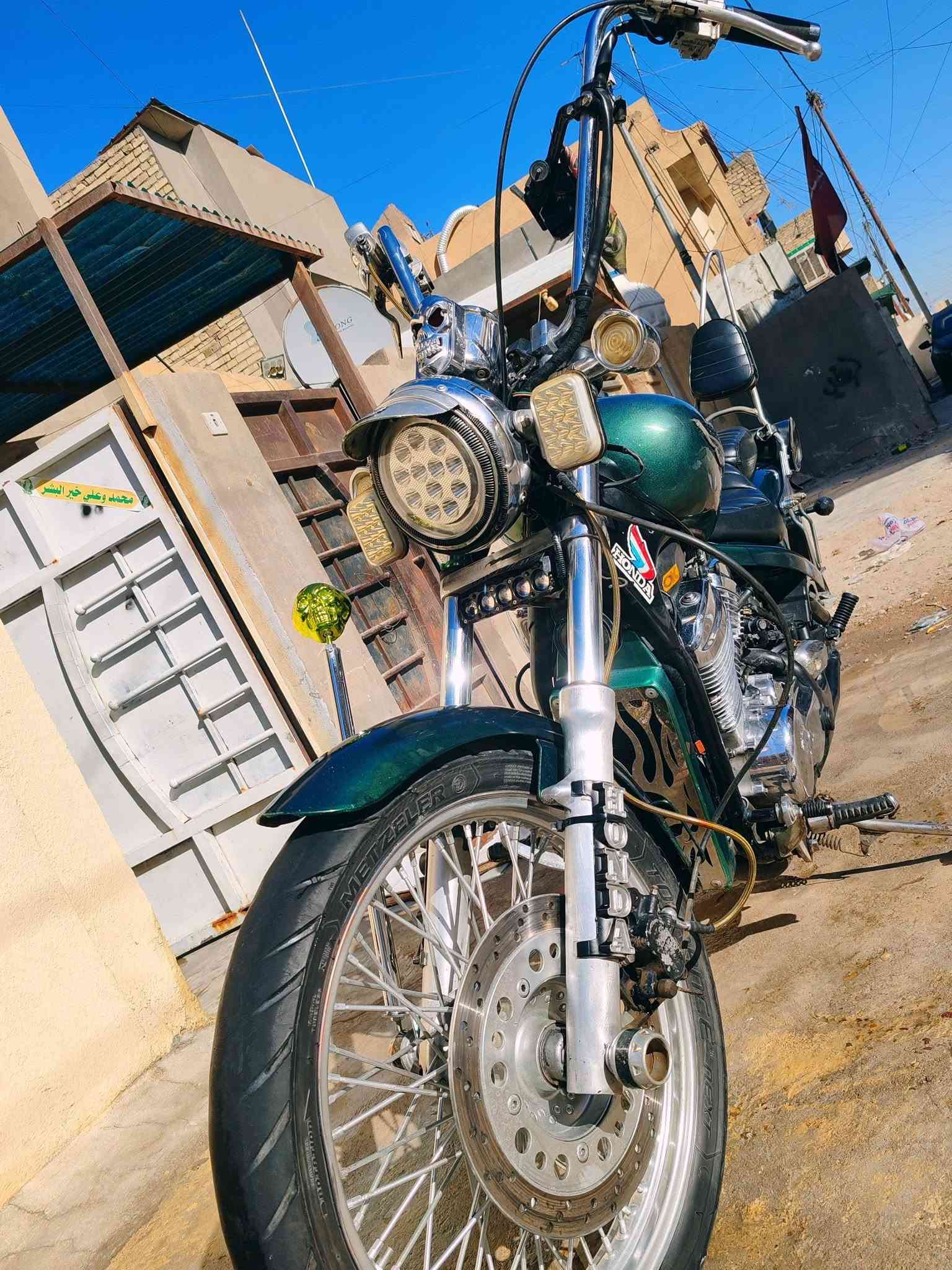 ستيد ٤٠٠ • بدون رقم • دهن جديد