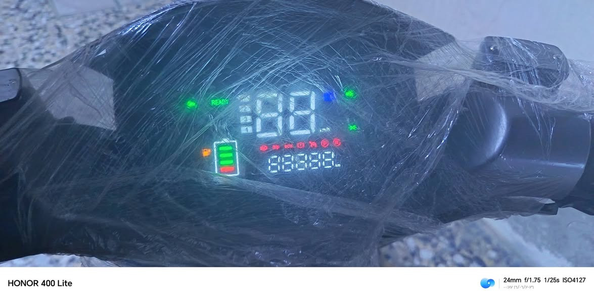 دراجه شحن نوع بوليسي ام اعيون
من شركه حسين عالميه

السعر 600 وبيه مجال قليل

للاستفسار ***********

نص مكتوب في الصور:
- HONOR 400 Lite
- 24mm f/1.75 1/20s ISO6093
- 2023/10/06 16:35
- HONOR 400 Lite 24mm f/1.75 1/25s ISO6650 ٠٠:٣٥ ١٦/٠٦/٢٠٢٦
- HONOR 400 Lite 24mm f/1.75 1/25s ISO5220 2024/06/16 10:30
- HONOR 400 Lite 24mm f/1.75 1/25s ISO4127