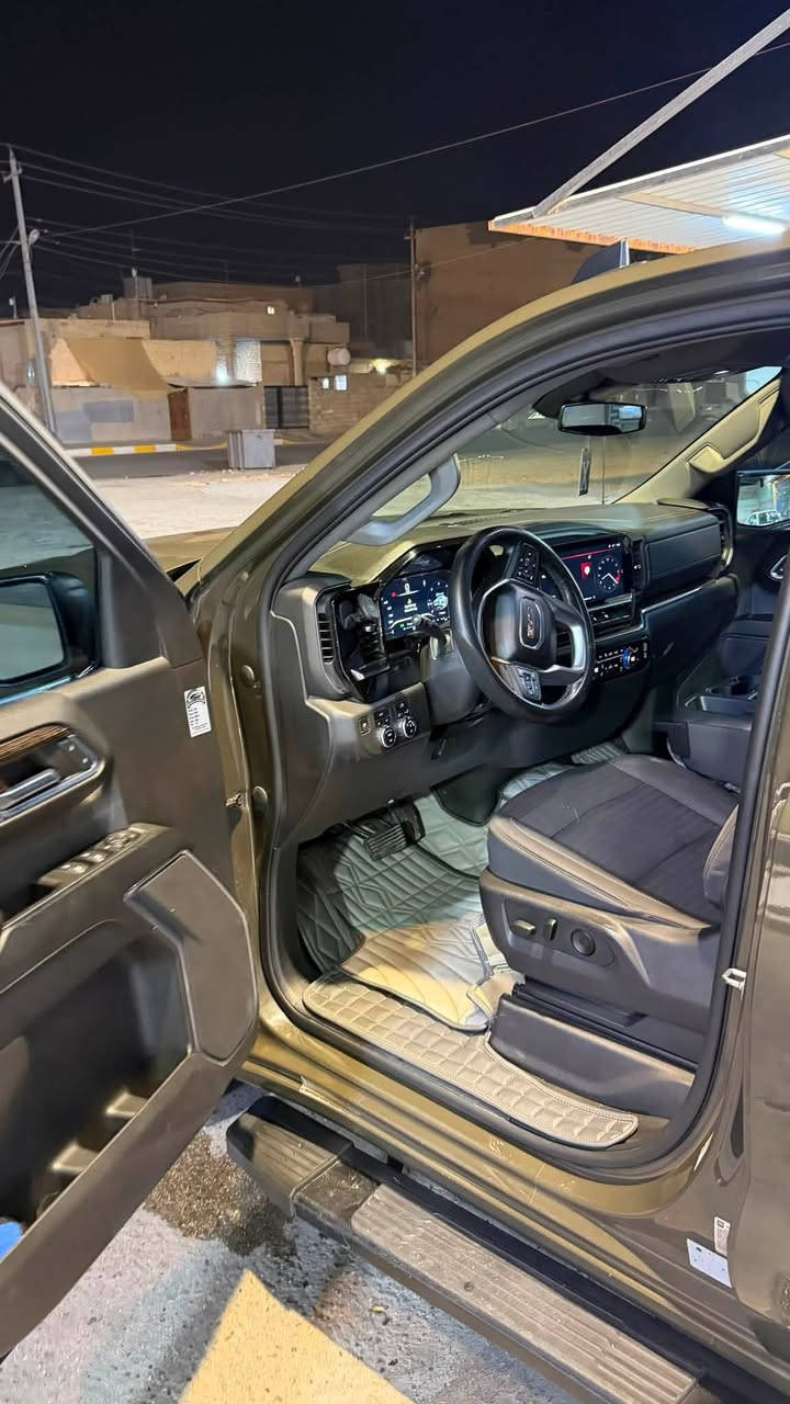 السلام عليكم 
GMC Sierra 2023
الفيشن 
لون مميز مكفوله كفالة عامة من الشخط
رقم اربيل تحويل مباشر 
فول مواصفات عده الفتحه 
نقاط عمياء
رادارات 
كامررات 
اضاءة بالبدي
بصمة + بصمات ابواب 
گير تعليك 8 نمر 
محرك 2.7 تيربو 
ماشيه 59 الف ميل 
سعرها 37 وبيها مجال
السياره جداً نظيفه واستخدام نظيف وكلين تايتل لون مميز
مكاني بغداد 
***********
