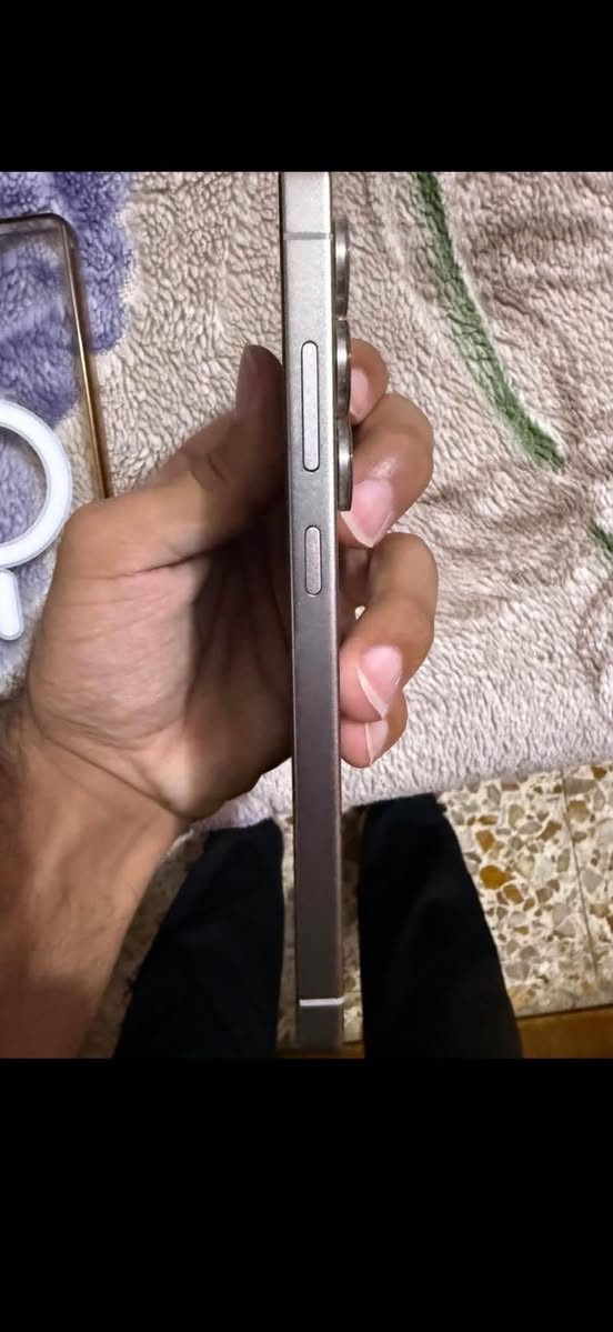 سلام عليكم s25 التره جهاز نضيف جدا زلغ مابي ذاكره ٢٥٦ سعره مليون ١٥٠ وبي مجال لشراي مكاني ناصريه المركز للستفسار اكثر تصل على رقم ***********

