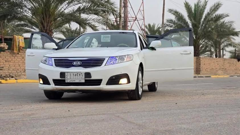 #السلام عليكم
اوبتما موديل 2009

خليجي سياره مكفوله عدا 

ضربه بل باب معدله ع بارد 

معمره هلالات

 مكينه 2000  السيارة مكينه وكير خير من الله 

تبريد ثلج ❄️

سياره باسمي مدوار ثاني يوم 

السعر 122 وبيها مجال 

مكان حله ابوغرق .

الرقم ***********..
