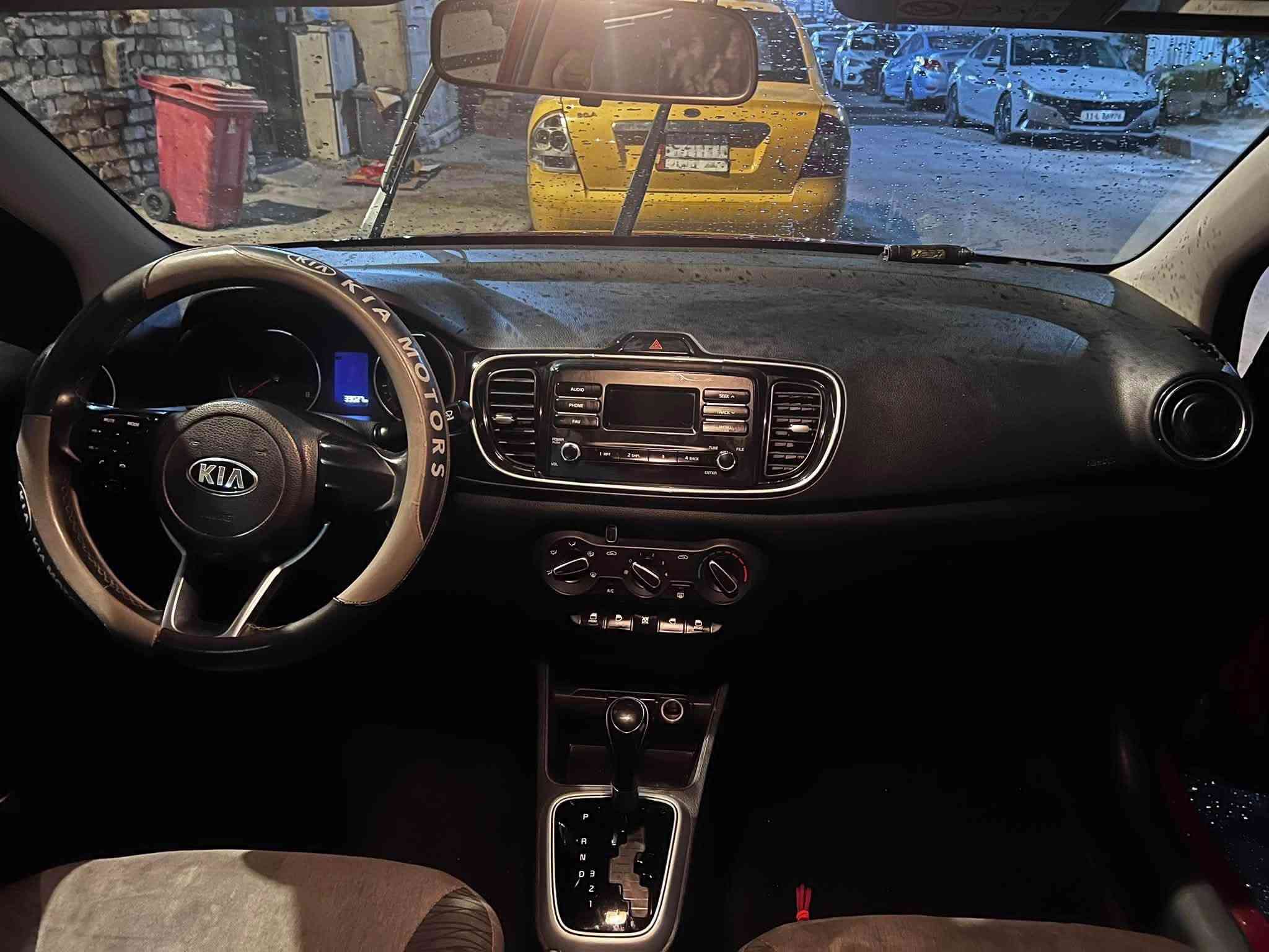 للبيع
كيا بيكاس 2020 ماشية 39 

محرك 1400

كير AT

رقم بغداد باسمي 

السيارة بعدها بحالة الوكالة كلشي بيها جديد الحمد لله 

باقي مواصفات البيكاس معروفة 

مكان السيارة بغداد حي القاهرة 

***********
