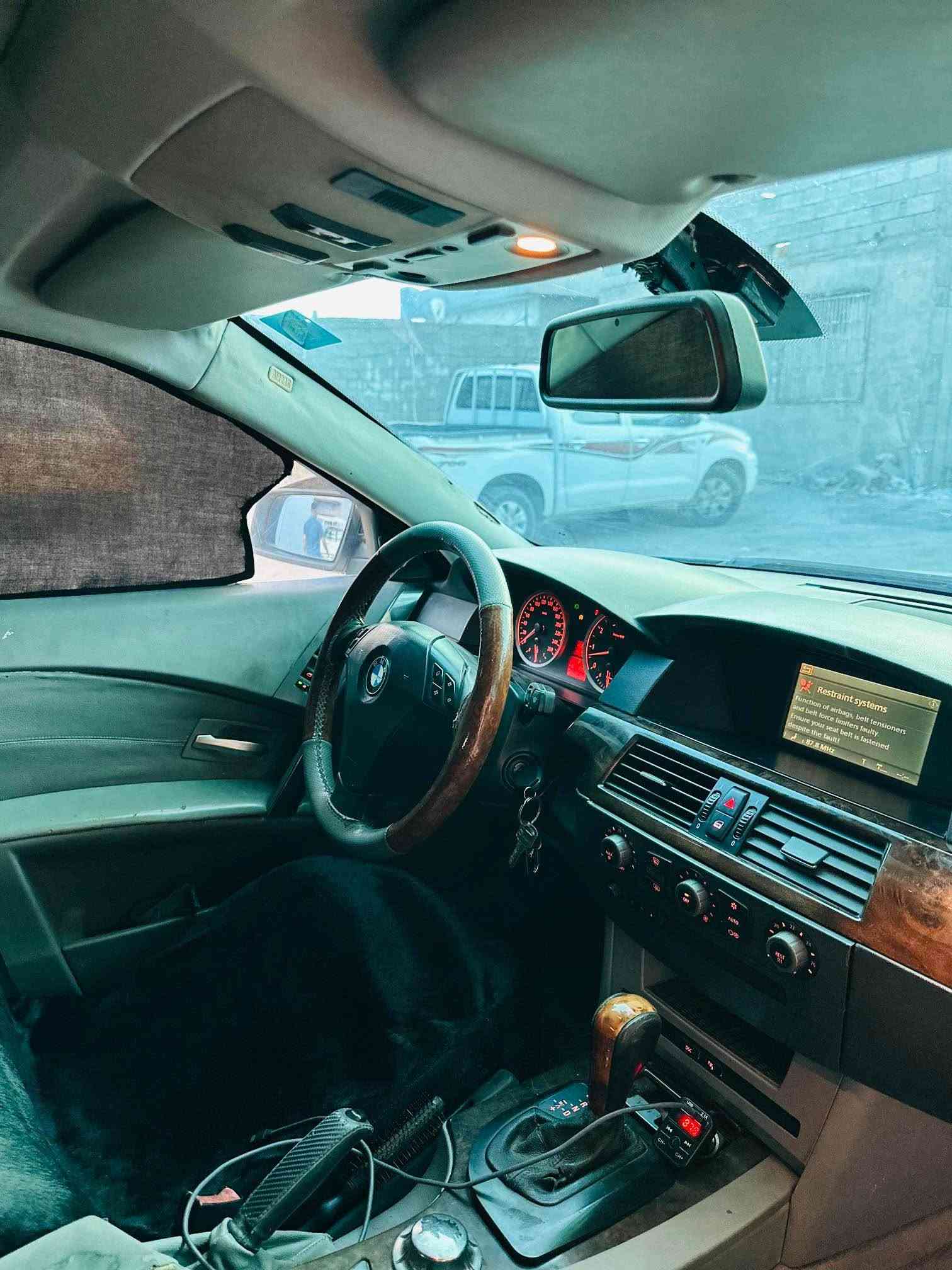 بي ام دبليو E60 • 530i • ٢٠٠٤